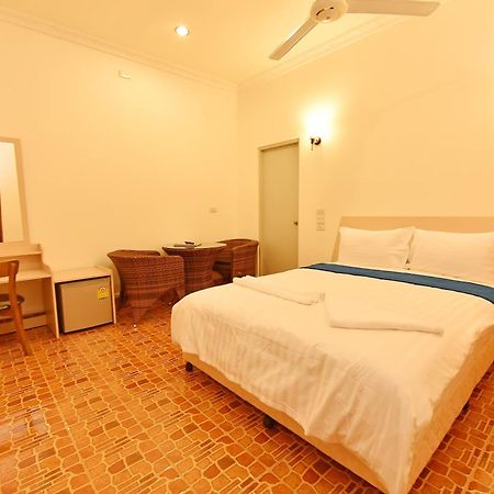 Rasdhoo Relax Inn Ngoại thất bức ảnh